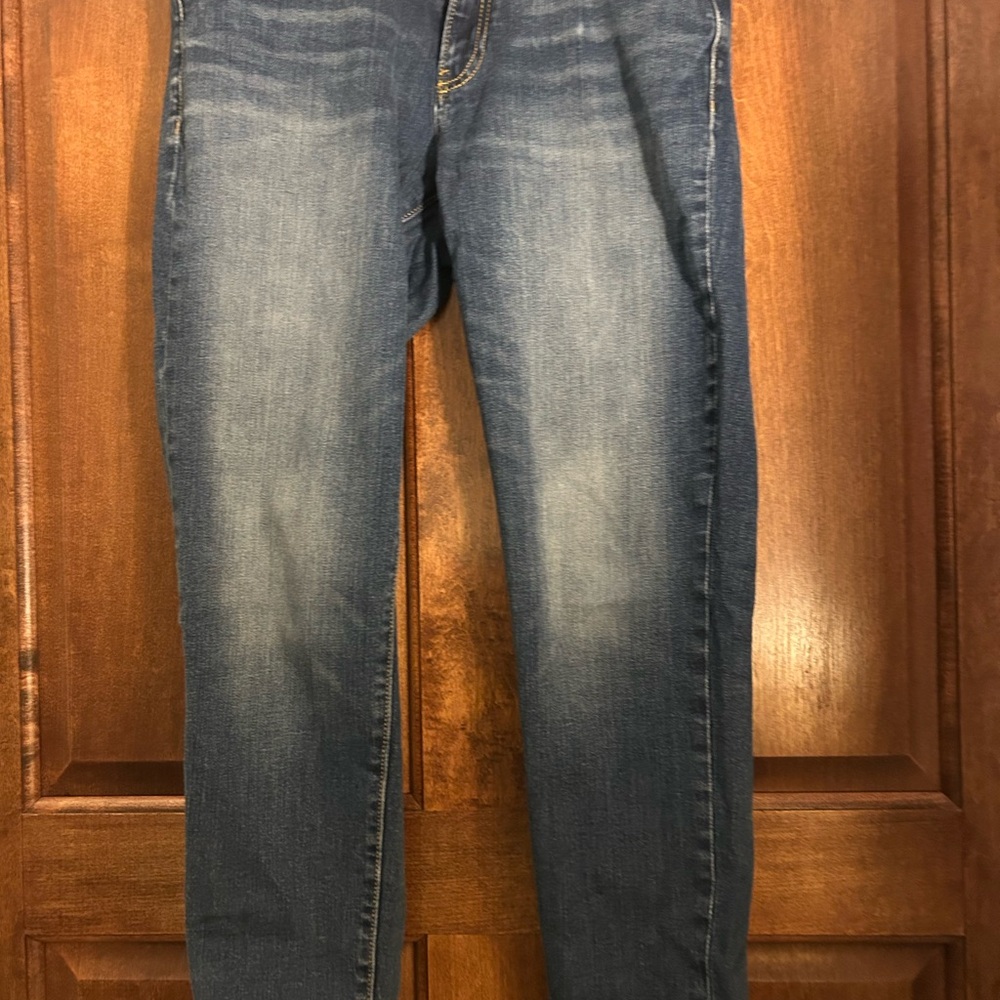 GAP Women's Straight Leg Blue Jeans
